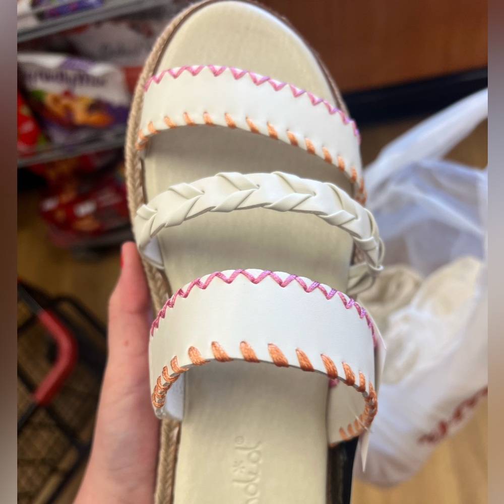 brand new really cute sandals